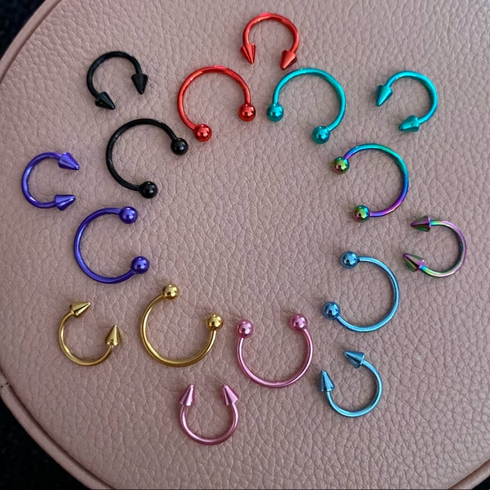 NEW 18g HORSESHOE PIERCING JEWLERY